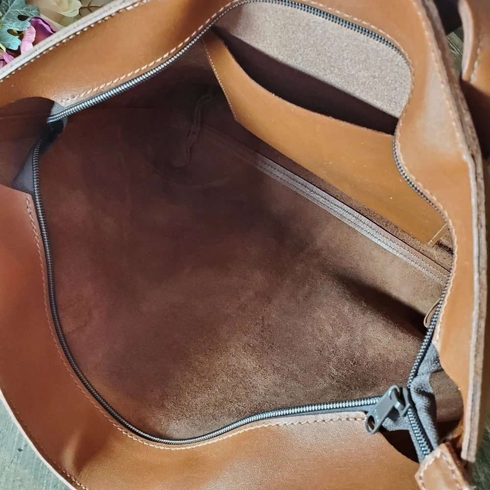NWT Coblentz U.S.A. Handmade Large Leather Zippered Sierra Tote Bag